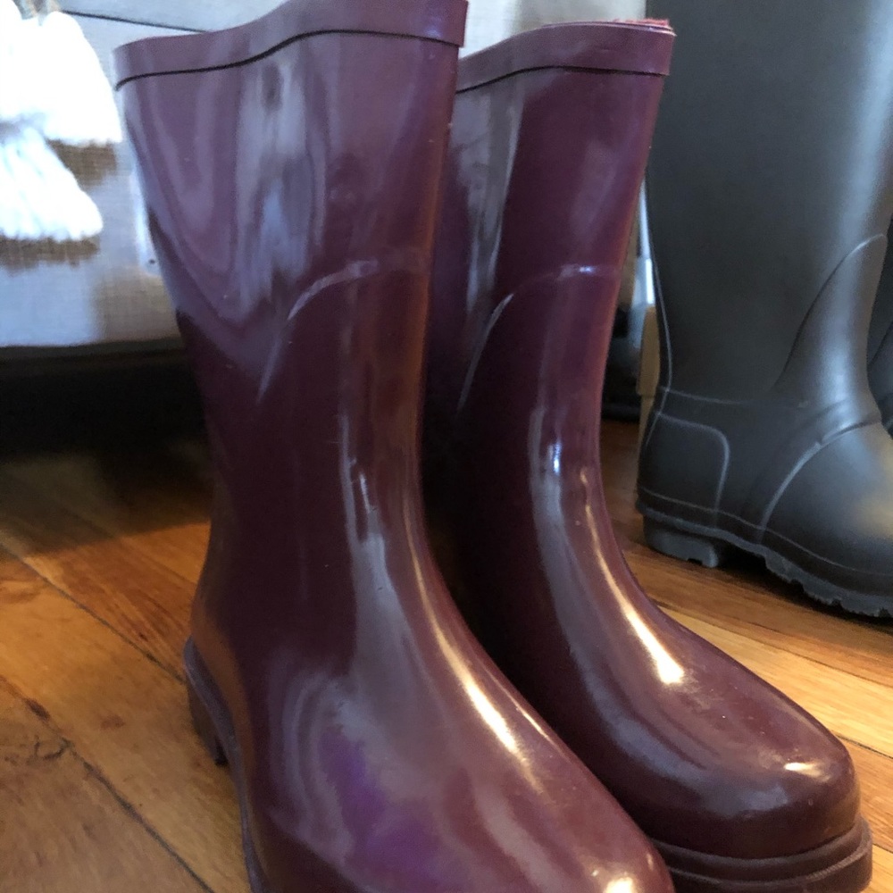 Rain boots